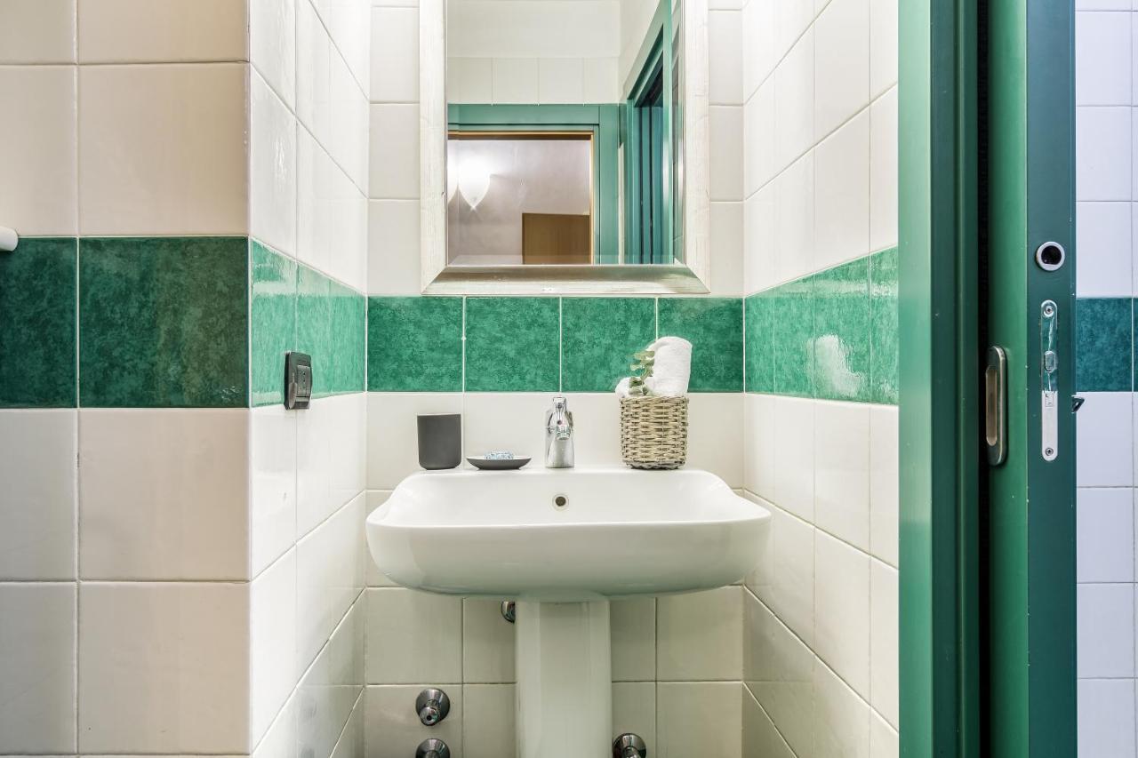 Beplace Apartments In Dateo Milan Luaran gambar